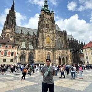 Meet your Posher, Ethan